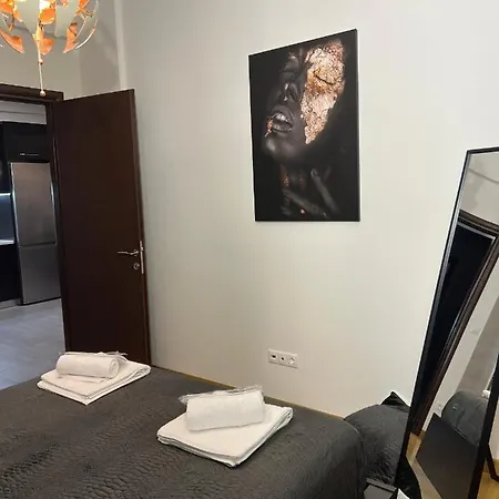 Apartment Thiseio 58 *